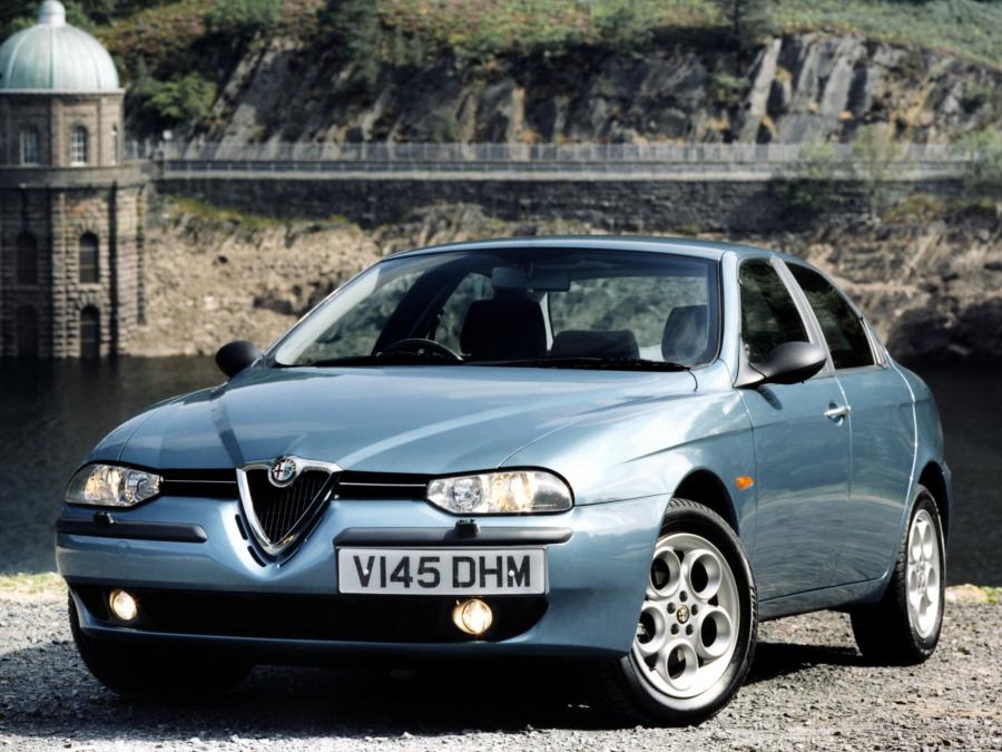  Alfa Romeo 156 (932A) 1997 года  (UK) (фото 4 из 14)